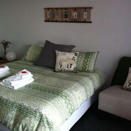 Corinella On The Esplanade Bed & Breakfast Εξωτερικό φωτογραφία
